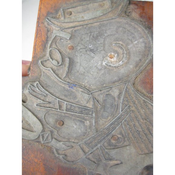 Vintage Metal Wood Letterpress Print Block Stamp Person Magnifying Glass Detecti - Picture 10 of 11